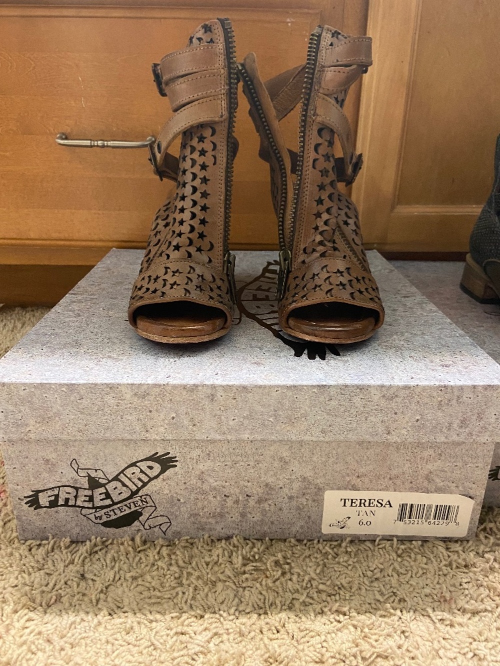 Freebird teresa size 6